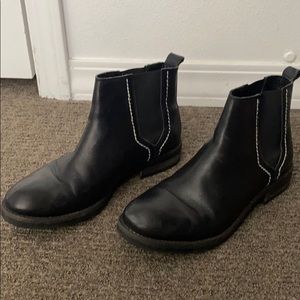 Urban outfitters black leather booties